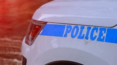 Полицейский в США с перепугу сбил участников незаконного уличной гонки — видео