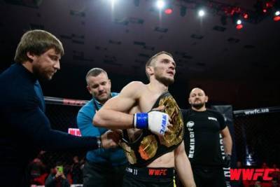 Украинец Бондарь подписал контракт с UFC