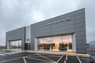 Jaguar Land Rover открыл первый дилерский центр в Калининграде
