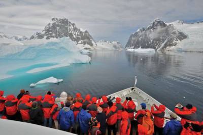 В Антарктике из-за угрозы ценами эвакуирован персонал ряда научных станций