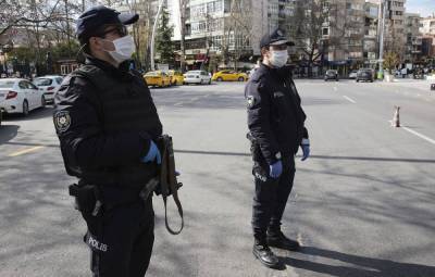 В Стамбуле неизвестный напал с ножом на россиян