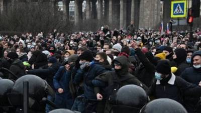 Депутат Госдумы Хинштейн сообщил о 60 фейках про незаконные митинги 23 января