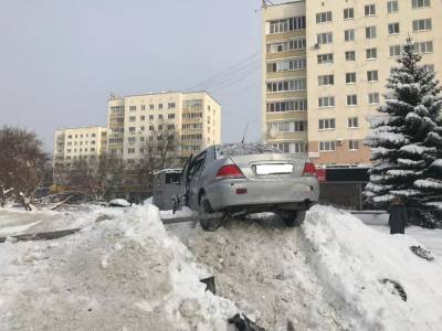 В Уфе в серьезной аварии пострадал мужчина