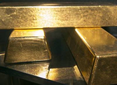 Bloomberg: золотодобытчик "Высочайший" рассматривает возможность