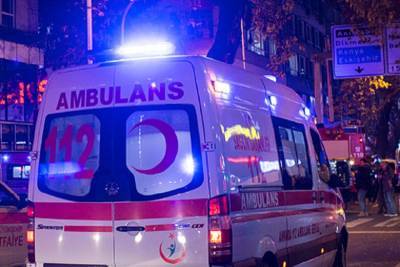 Мужчина с ножом напал на россиян в Стамбуле – трое ранены