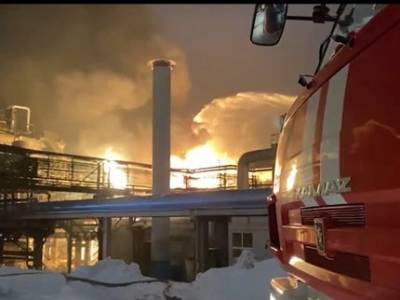 Появилась информация о пострадавших в пожаре на заводе «Уфаоргсинтез»