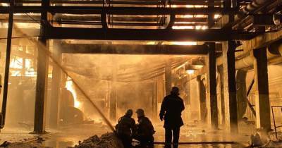 Тело погибшего нашли при тушении пожара на заводе в Уфе
