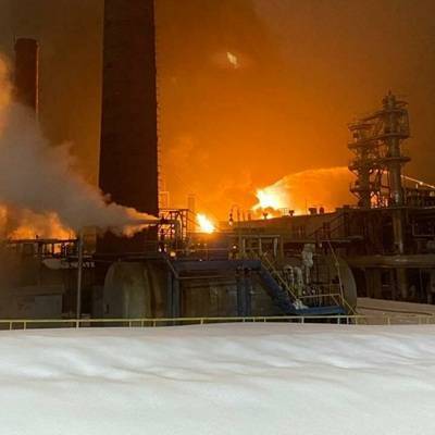 Пожар произошел на заводе "Уфаоргсинтез" на Бирском тракте в Уфе