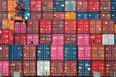 Мир накрыл глобальный транспортный кризис из-за дефицита контейнеров