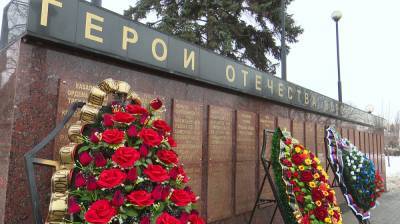 На Аллее героев почтили память воинов-освободителей Воронежа
