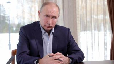 Путин призвал запретить отождествлять СССР с Германией во Второй мировой