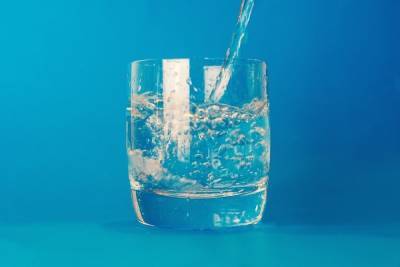 Определен уровень потребления воды, необходимый для здоровья и долголетия