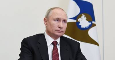 Путин приказал подготовить законопроект о запрете на сравнение СССР с нацистской Германией