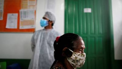 За сутки в Бразилии зафиксировали почти 27 тысяч случаев коронавируса