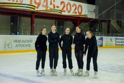 Сахалинские студенты провели ночь на льду
