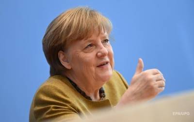 Меркель пообщалась по телефону с Байденом и пригласила его в ФРГ