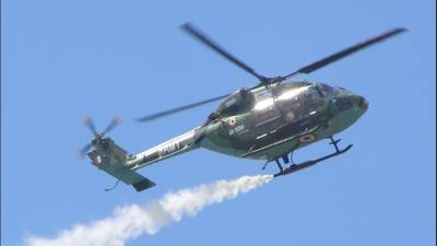 Военный вертолет с двумя пилотами на борту разбился в Индии