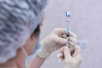 Академик заявил вакцинация от коронавируса не опасна для бессимптомных больных