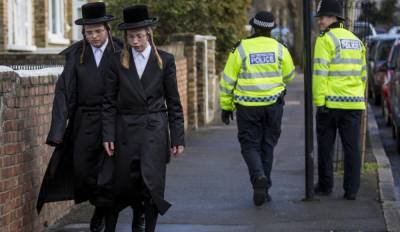 По данным опроса, 45% взрослого населения Великобритании придерживаются антисемитских взглядов