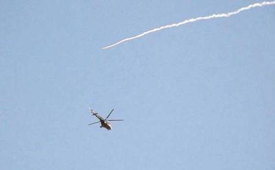 Ракета прошла мимо вертолета: показана работа БКО Ми-8 в Сирии