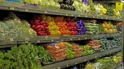 ФНС займется контролем цен на продукты в российских магазинах