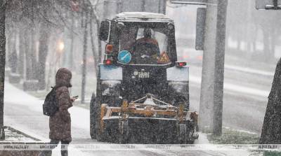 В Бресте для расчистки улиц от снега привлекли технику организаций
