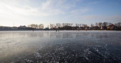 В Калининграде за сутки прохожие спасли двоих детей, провалившихся под лёд