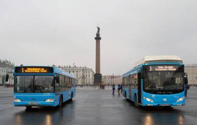 Около 2 тысяч автобусов планируют заменить в Петербурге в 2022 году