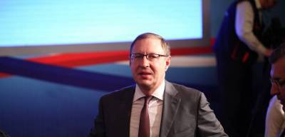 Депутаты наградили бывшего мэра Перми Самойлова почетным знаком