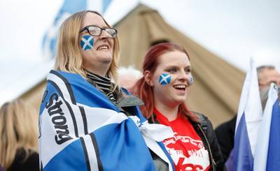 The Times (Великобритания): Соединенное Королевство в кризисе, а опросы показывают, что избиратели хотят провести референдумы о независимости Шотландии и объединенной Ирландии