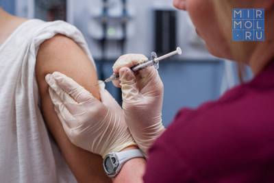 За прошедшую неделю удалось нарастить объемы вакцинации более чем в два раза – Сергей Меликов