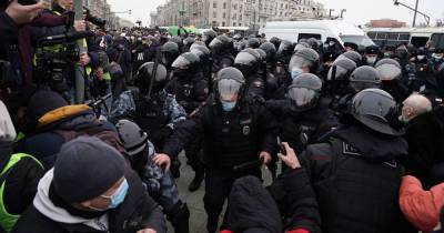 В Кремле рассказали о реакции начальства на грубость полиции 23 января