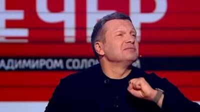 Соловьев прокомментировал провокацию в сторону бойца ОМОН на митинге