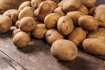 Вслед за яйцами и капустой: В Украине начинает дорожать картофель