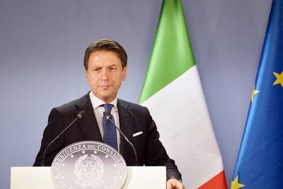 Премьер Италии заявил об уходе в отставку