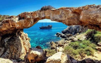 Кипр откроет границы для украинских туристов: дата и правила въезда