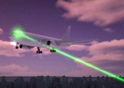 В Пулково пилота самолета, заходившего на посадку, ослепили лазером