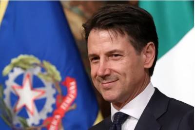 Премьер Италии на фоне политического кризиса подал в отставку