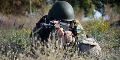 Пуля насквозь пробила грудную клетку: медик рассказал о состоянии раненого украинского военного