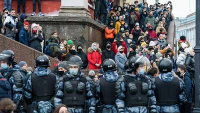 В Петербурге после массовых митингов сменили главу центра "Э"