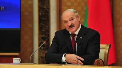 Лукашенко рассказал о непростых временах и привел в пример Россию