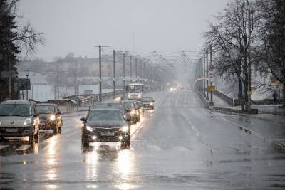 Гололед и мокрый снег прогнозируют в Псковской области 27 января