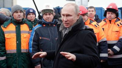 Путин: у нас большие планы по "сшиванию" страны