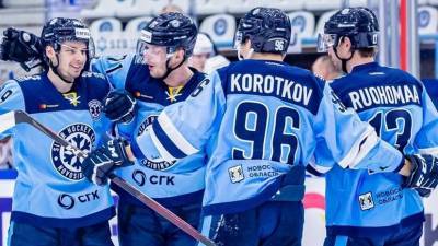 «Сибирь» обыграла «Нефтехимик» в КХЛ, команды забросили 10 шайб