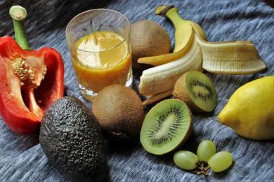 Медики выяснили, при какой болезни полезно есть бананы и авокадо