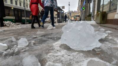 Опасная оттепель: как россияне гибнут под снегом и льдом