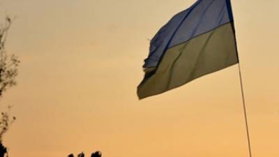 Украинские пользователи Сети поспорили из-за толстовки с надписью Russia