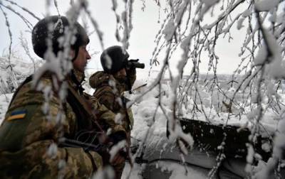 На Донбассе получил ранение украинский военный
