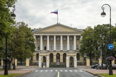 Власти Петербурга готовятся смягчить ограничения по коронавирусу