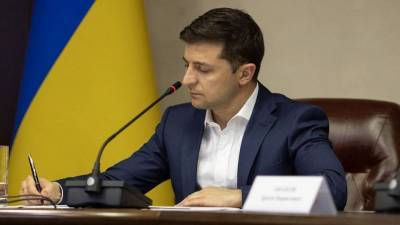 Украинские СМИ узнали зарплату Зеленского за 2020 год
